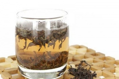 学霸每天喝浓茶致缺铁性贫血 如何预防很重要